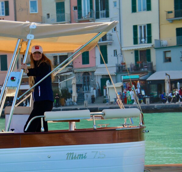 Picture 3 for Activity Vernazza: Boat tour nel cuore delle cinque terre