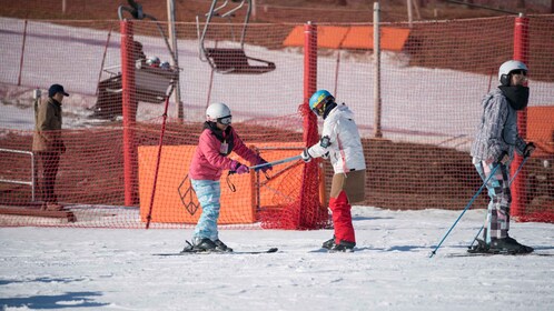 Seoul: Jisan Forest Winter Ski Day Tour