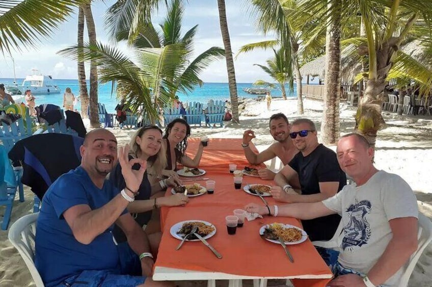 Snorkeling Catalina Island From Punta Cana