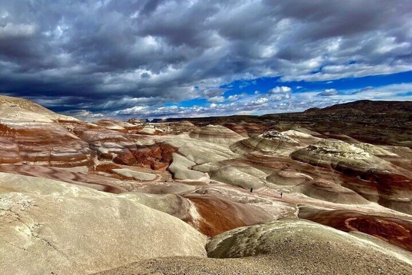 Bentonite Hills 4X4 Offroad Private Tour