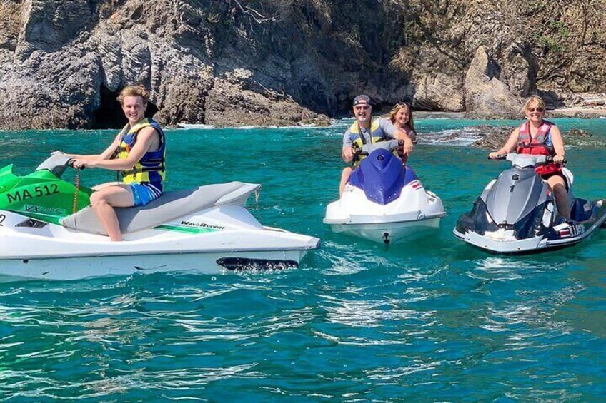  Our guides will take you on an adventure as your explore the Guanacaste North Pacific coast line.  You’ll wave at others as they ride around in circles in the Bay and you are off to the adventure!