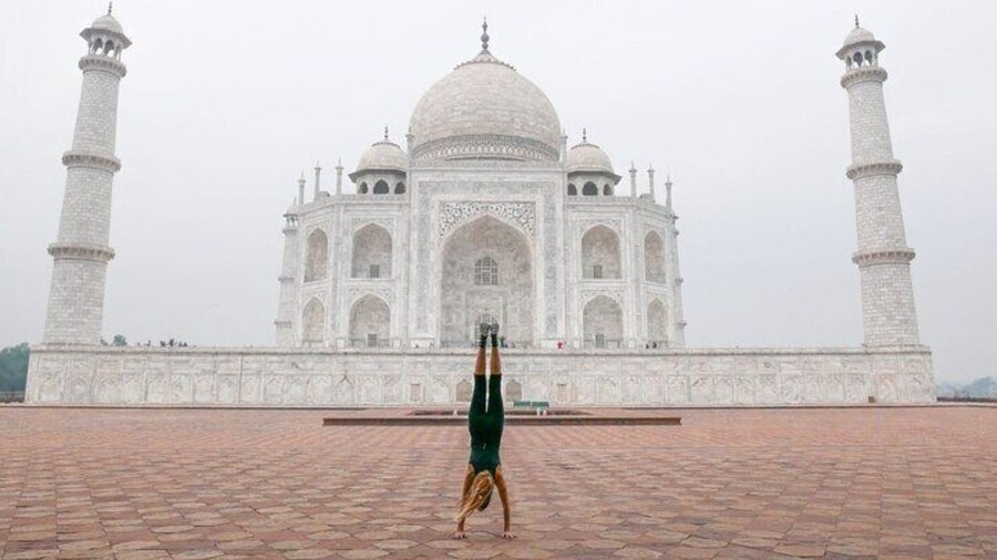From Hyderabad: Private Day Tour to Tajmahal And Agra