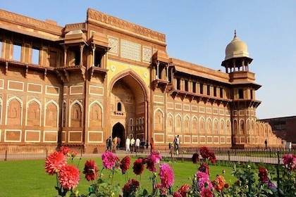 Private Day Tour The Taj Mahal Experience from Chennai