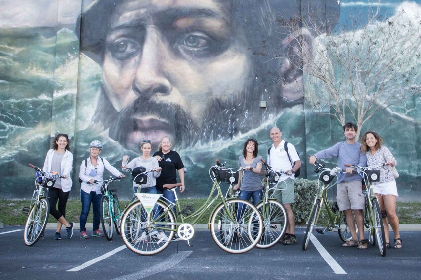 Picture 2 for Activity St. Petersburg: Awesome Mural Biking Tour