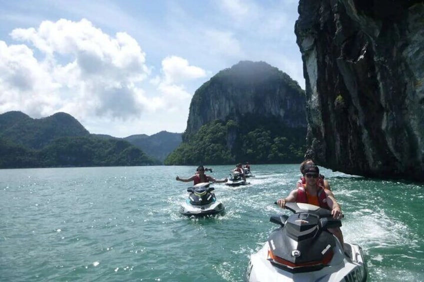 Langkawi Islands Jet Ski Tour Including Dayang Bunting Island