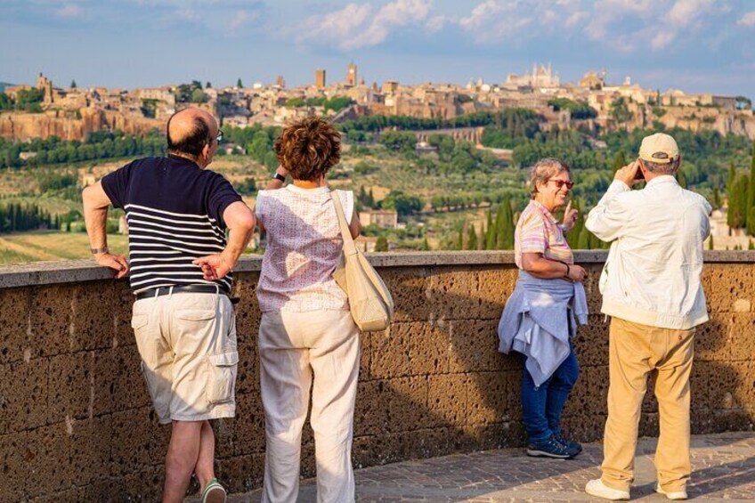 Orvieto Private Full Day Guided Tour to Rome with Lunch