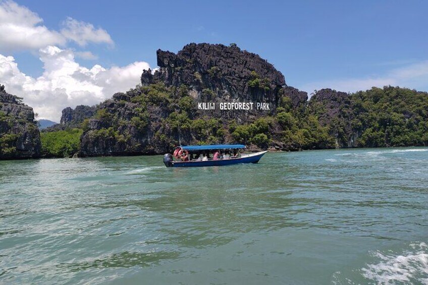 Langkawi Private Tour Highlights with Cable Car and Sky Bridge