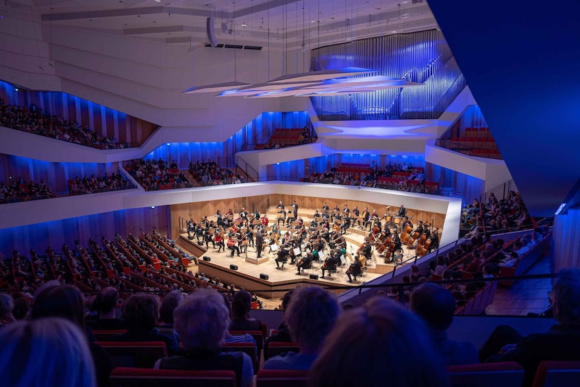 Dresden: Philharmonic Concerts by Dresdner Philharmonie