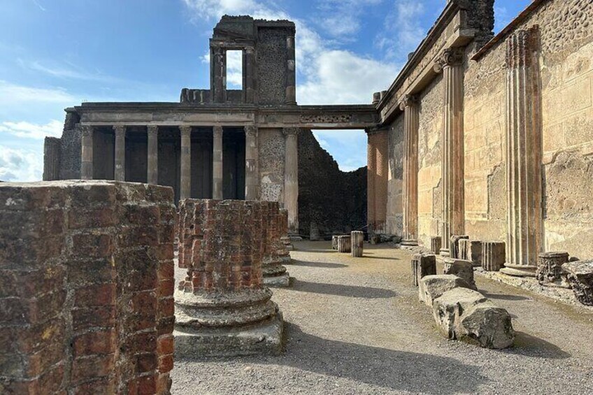 Private Guided Tour of Pompeii Excavations
