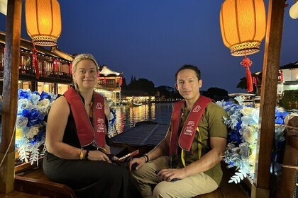 Zhujiajiao 5 Hours Flexible Water Town Adventure by Night