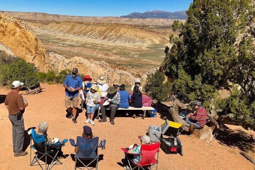Waterpocket Fold Offroad Tour to Strike Valley Overlook