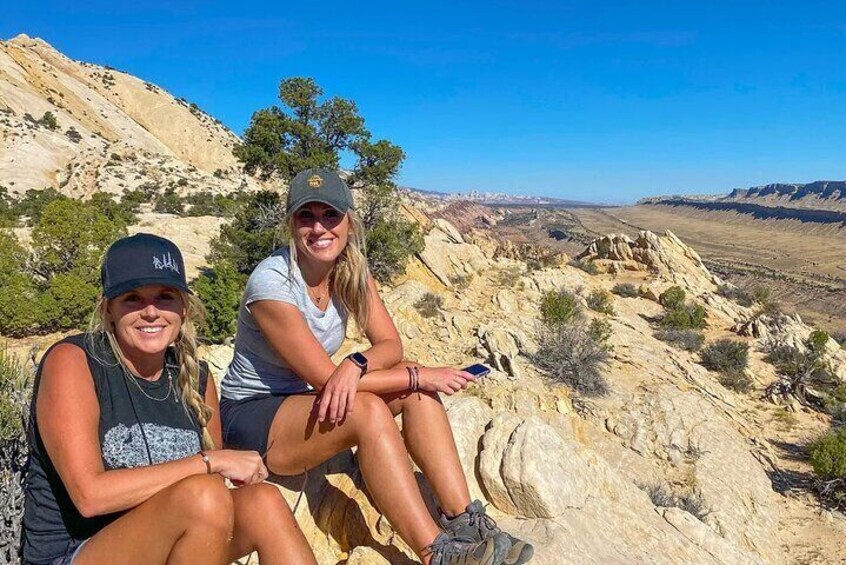 Waterpocket Fold Offroad Tour to Strike Valley Overlook
