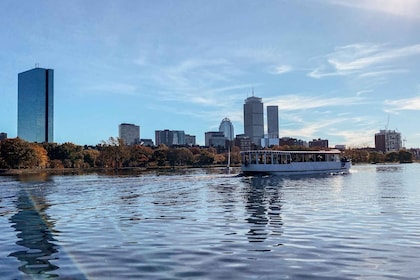 Boston: Charles Riverboat Cookies & Carols Cruise