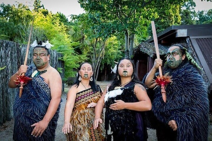 Voyages of Maori at Mitai Maori Village