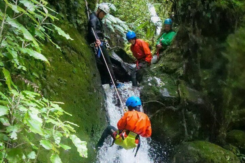 Little Akatarawa Canyoning 