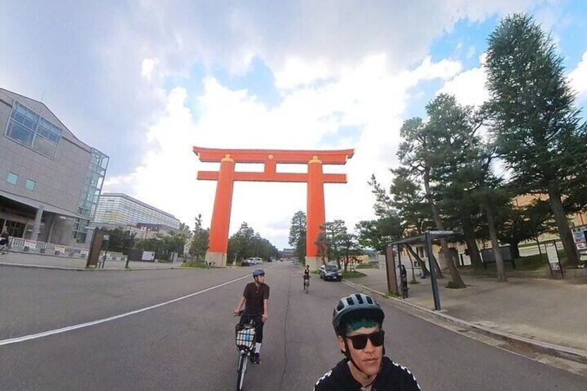 Small Group E-bike Cycling Tour in Kyoto