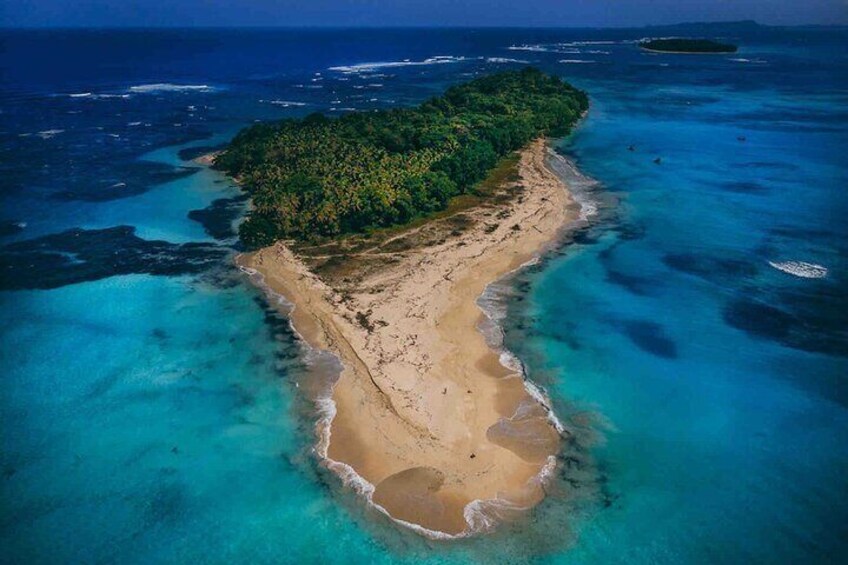 Bocas del Toro Island Hopping Day Tour in Zapatilla Beach