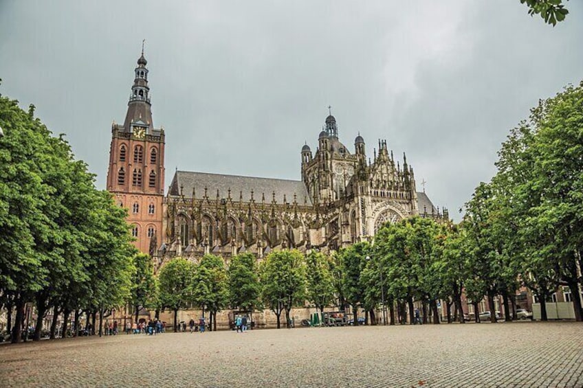 Den Bosch Walking Private Tour with Audio Guide on App