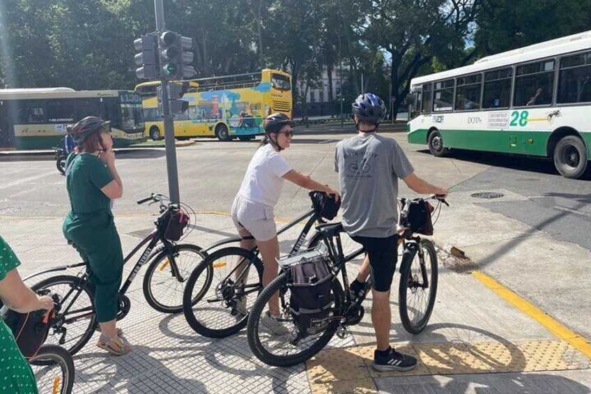 Safe riding on bike lanes