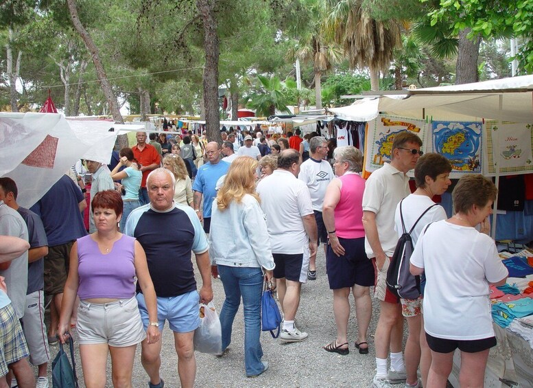 Picture 7 for Activity Ibiza: Mercadillo Hippie Las Dalias nocturno