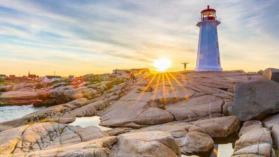 Peggys Cove Tour in Private Vehicle