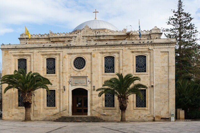 Knossos Palace, Museum, City Walk + Winery Tour | Private