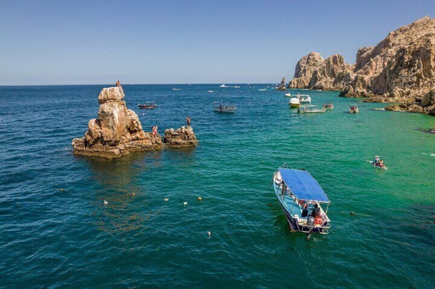 Arches Tour with Natural Views from Cabo San Lucas