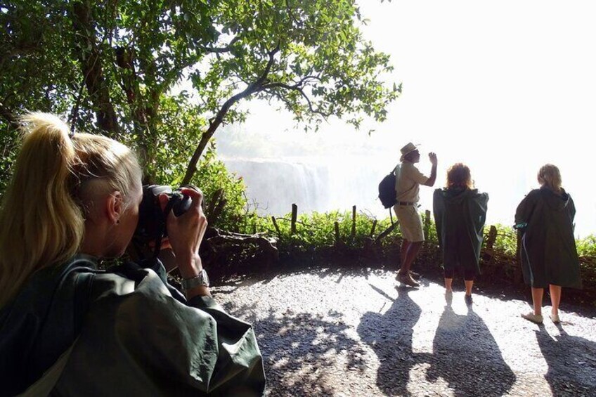 Half Day Guided Tour in Victoria Falls in Zambia and Zimbabwe