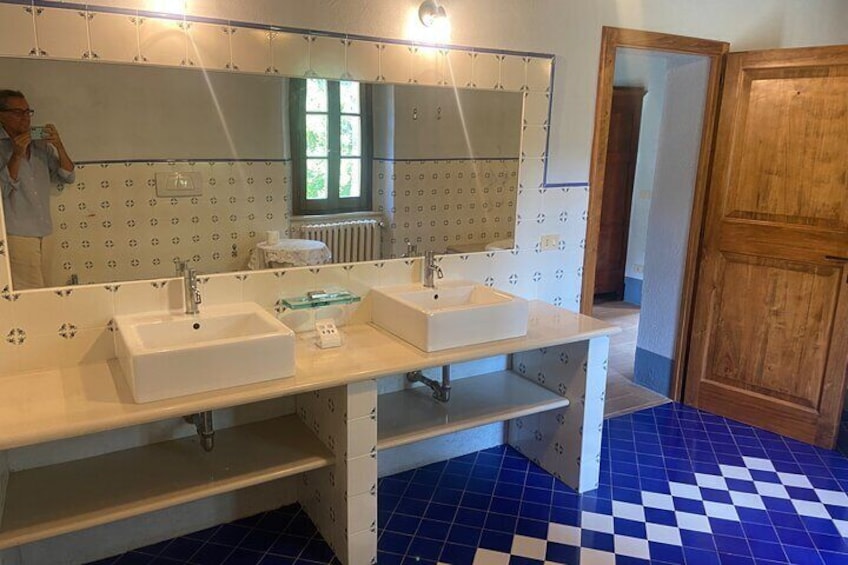 Private bathrooms in your country house