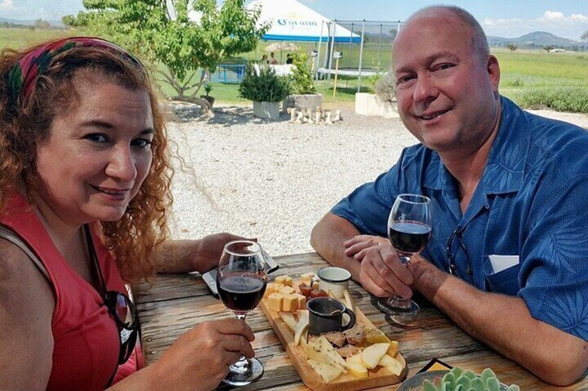 Mexican wine tour: Taste Queretaro Wine and Cheese and Visit Town