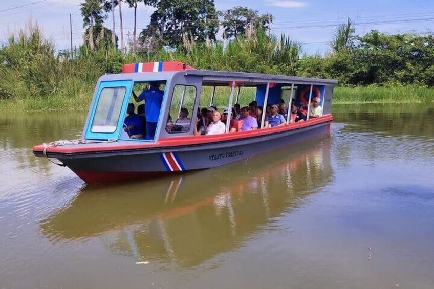 Traveling to Tortuguero