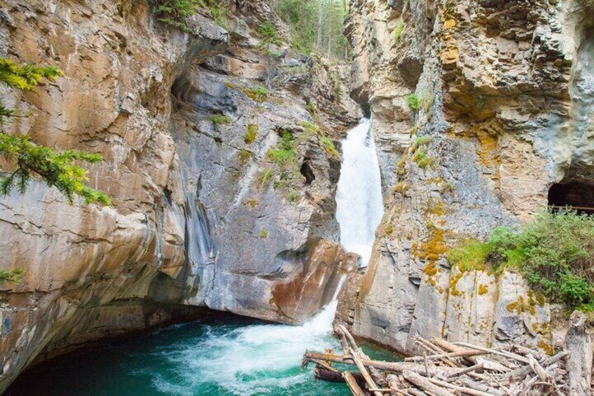 Lake Louise and Yoho National Park Self-Guided Driving Audio Tour