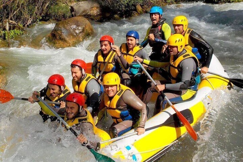 From Valencia: Montanejos Hot Springs and Rafting