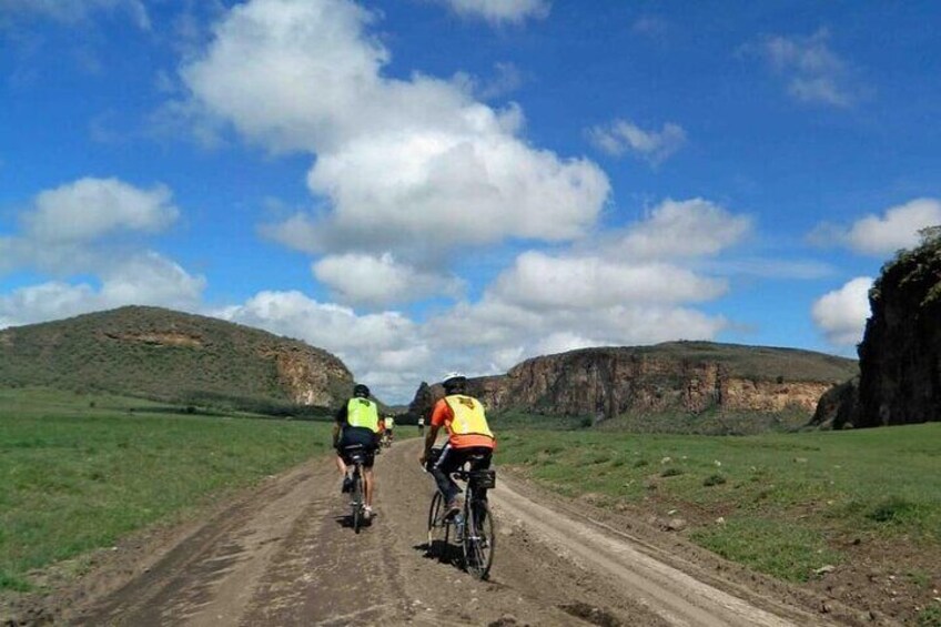 Tour to Hell’s Gate Park and Horse Riding at Sanctuary Farm