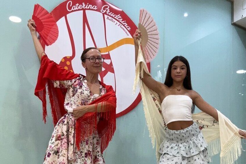 Dance Lesson in Sevillanas Experience from Málaga