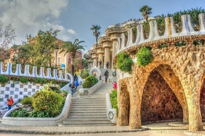 Barcelona Park Güell Exclusive Private Tour