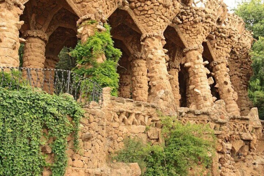 Barcelona Park Güell Exclusive Private Tour