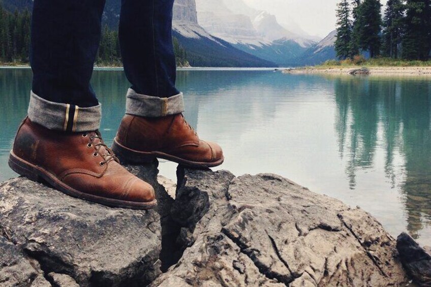 Banff: Nature Walk 2hrs - Winter Edition Ice Cleats Included