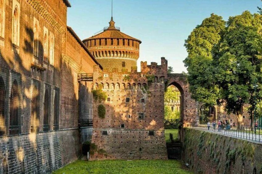 Milan: Sforza Castle Entry Ticket & Audio Guide