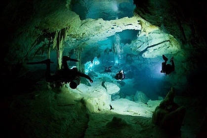 Dos Ojos Cenote Scuba Diving