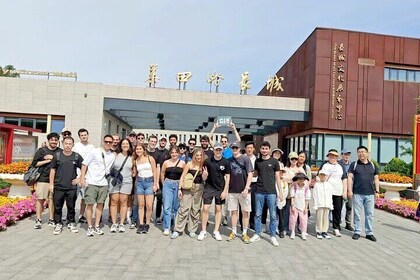 BusDa:Mutianyu Great Wall Bus Tour 8/9/10AM