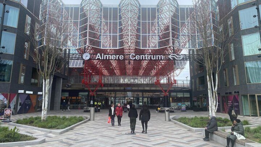 Private Almere City Walking Tour with Puzzles