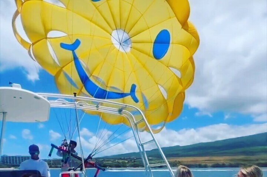 Kaanapali Beach Parasailing: Soar Above Maui’s Stunning Coastline