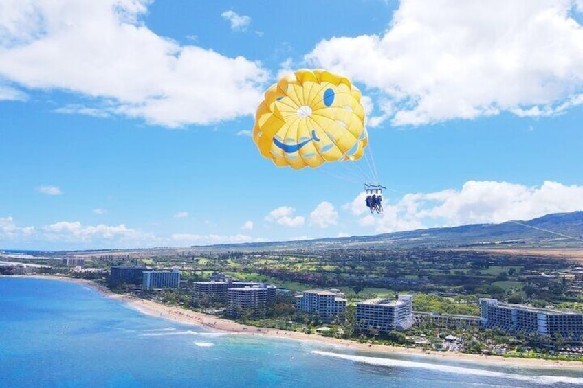 Kaanapali Beach Parasailing: Soar Above Maui’s Stunning Coastline