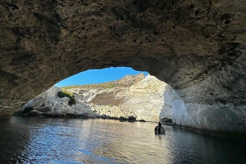 Customizable Half Day Private Boat Cruise in Milos 