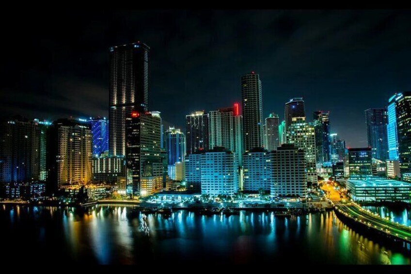 Miami Nightlife VIP Limo Van Tour