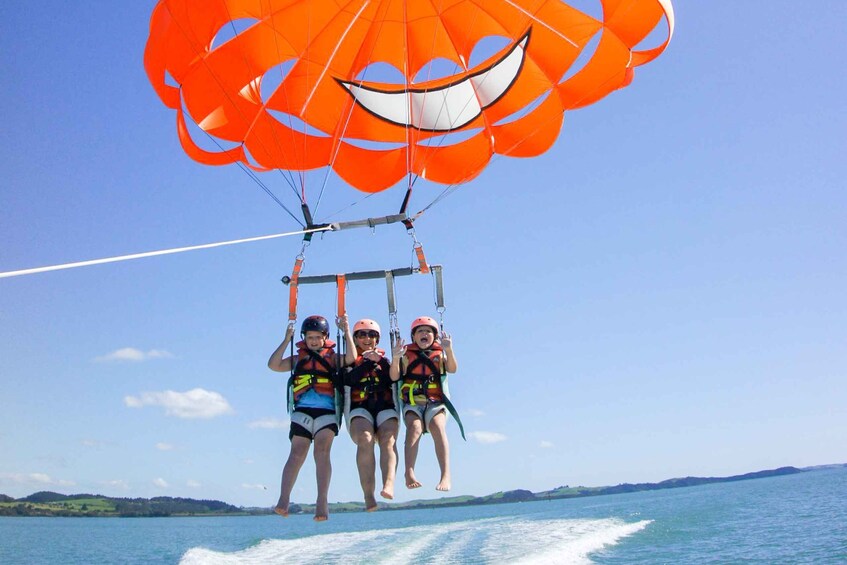 Picture 11 for Activity Bay of Islands: Parasail, Paihia and Russell