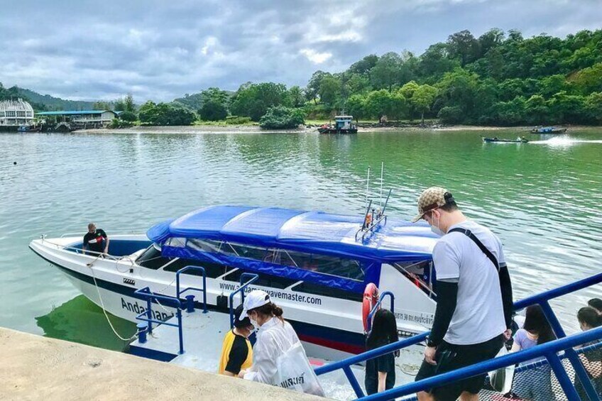 Speedboat Transfer Phi Phi Tonsai to Phuket with Dropoff Service