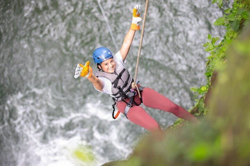 Guided Adventure in La Fortuna with Rainforest Falls Experience