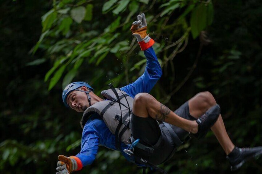 Guided Adventure in La Fortuna with Rainforest Falls Experience